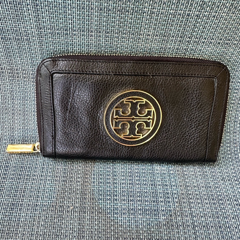 Tory Burch - Amanda Continental Wallet, Large Accordion Wallet